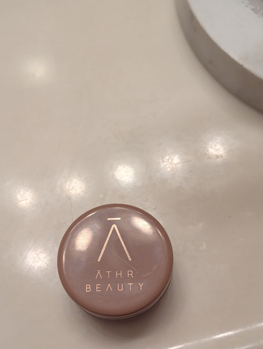 Nude-Pink Hydrating Face Moisturizer